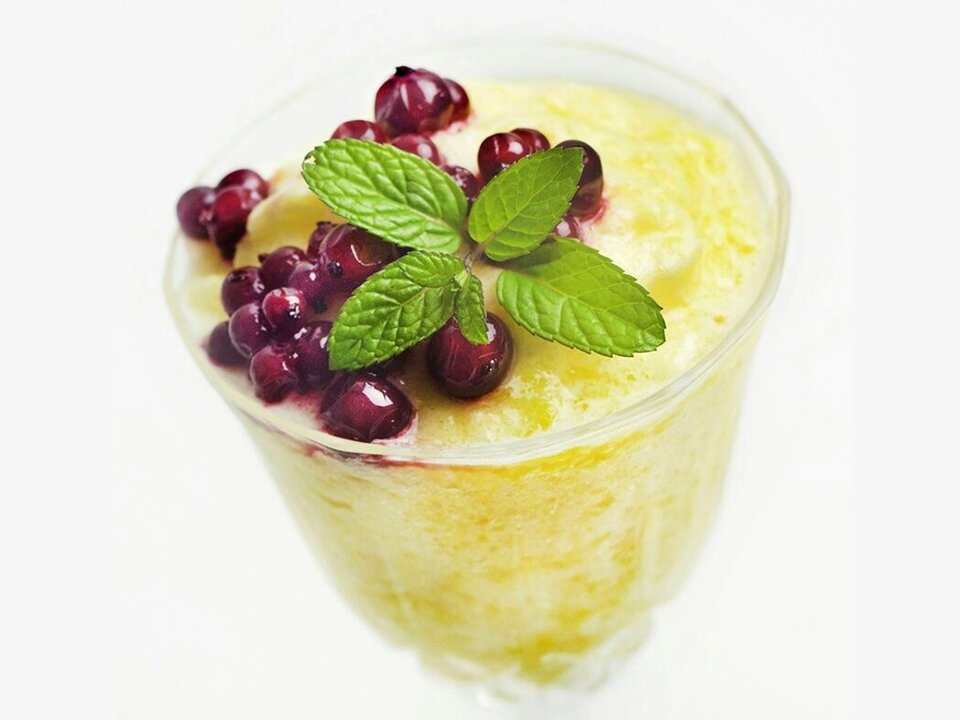 Snack berry food