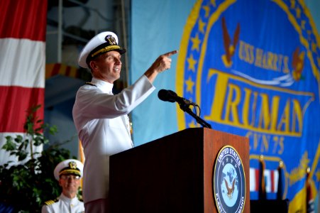 2012 U.S. Fleet Forces Change of Command 120914-N-WL435-501