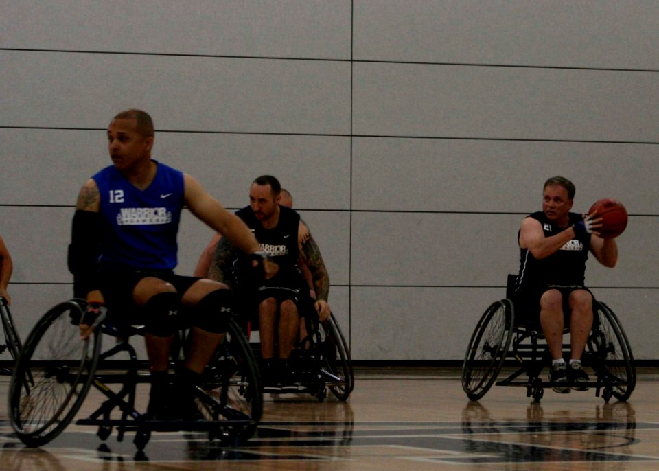 2013 Warrior Games Wheelchair Basketball 130414-N-DT940-405