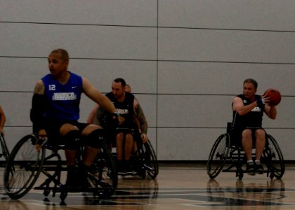 2013 Warrior Games Wheelchair Basketball 130414-N-DT940-405