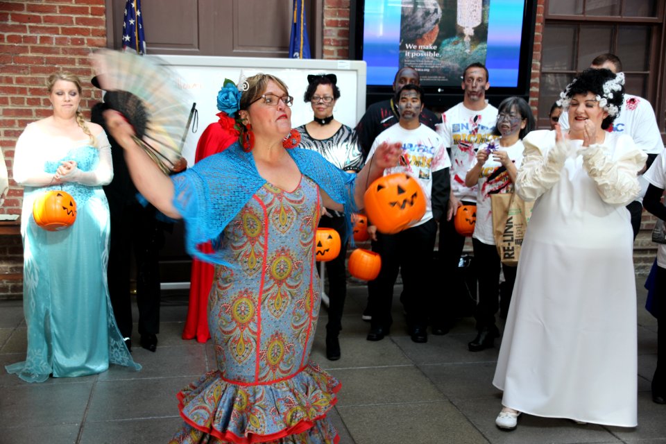 2015 CFC Halloween Costume Contest Fundraiser at NAVFAC HQ (22554669296)