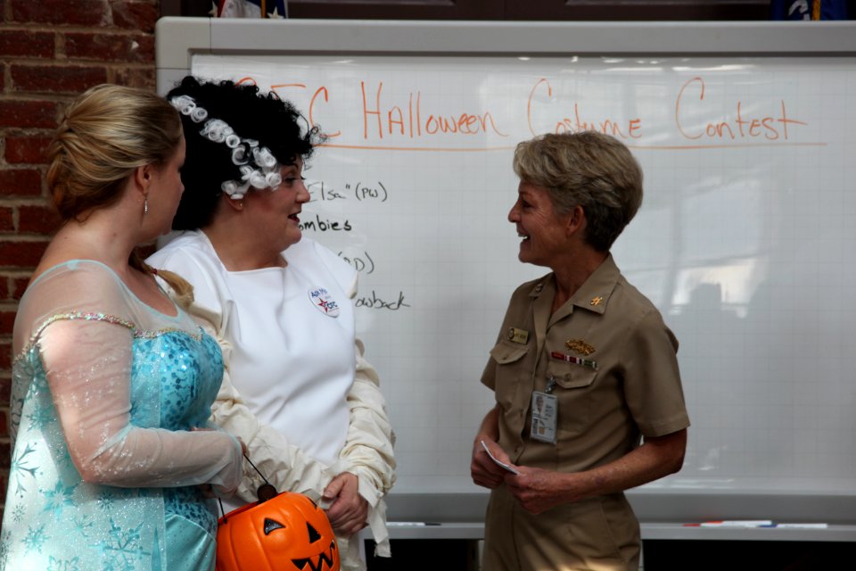 2015 CFC Halloween Costume Contest Fundraiser at NAVFAC HQ (22393030380)