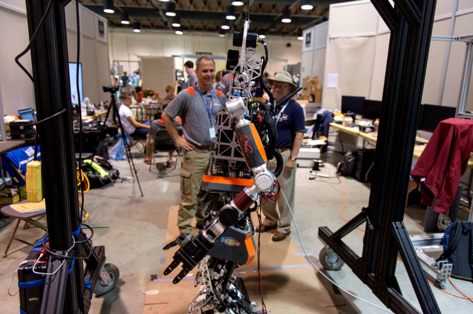 2015 DARPA Robotics Challenge 150606-N-PO203-392