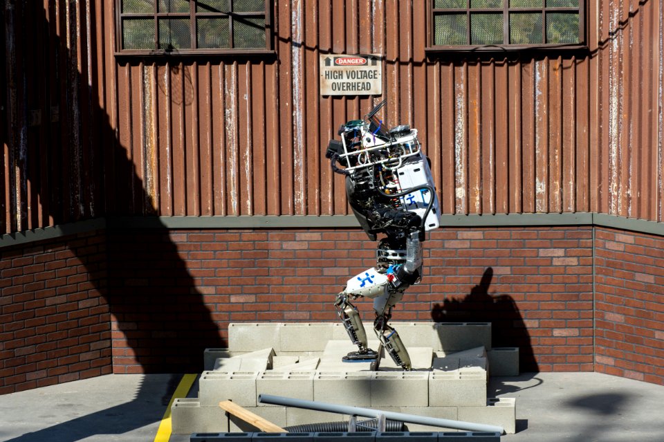 2015 DARPA Robotics Challenge 150606-N-PO203-565