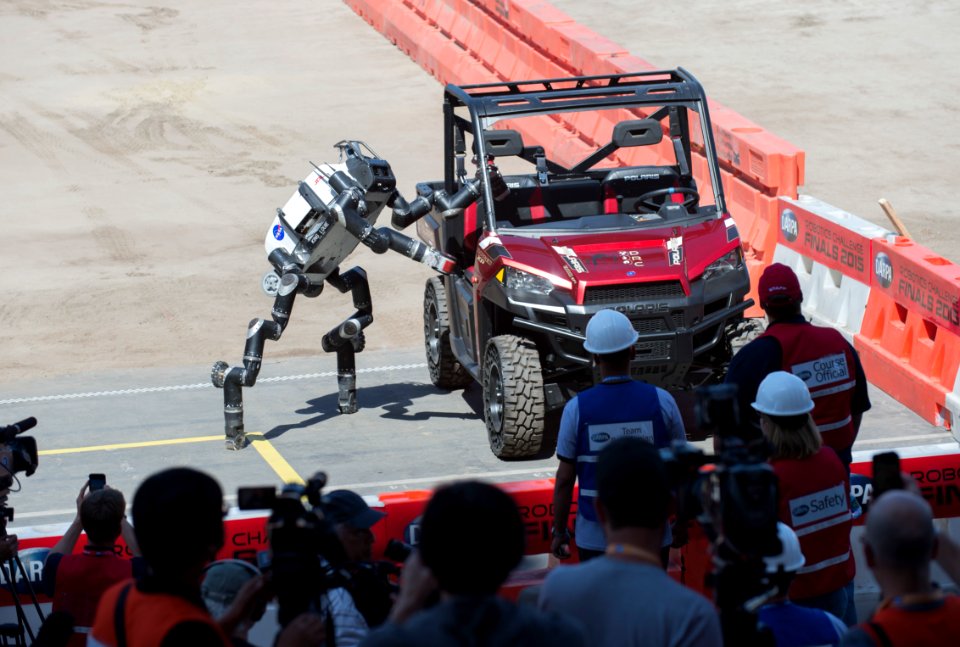 2015 DARPA Robotics Challenge 150605-N-PO203-565