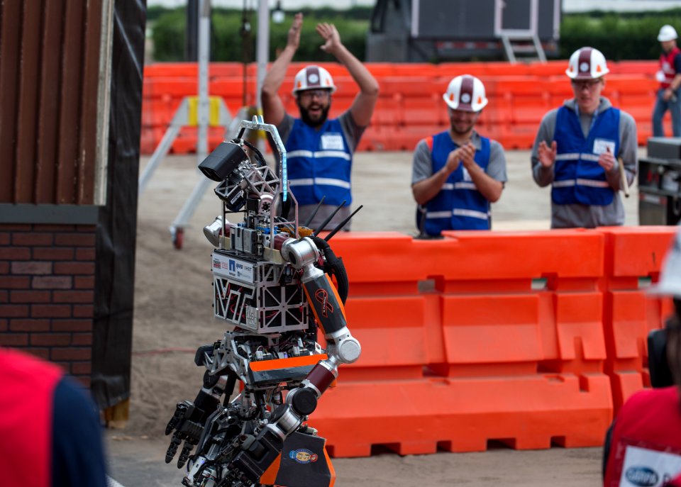 2015 DARPA Robotics Challenge 150606-N-PO203-169