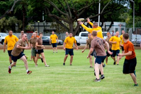 2015 Seabee Olympics at Pearl Harbor 150304-N-IU636-012