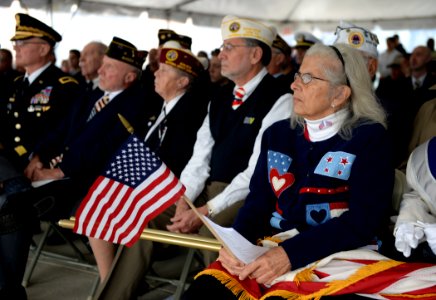 2015 Veterans Day ceremony 151111-N-PX557-127