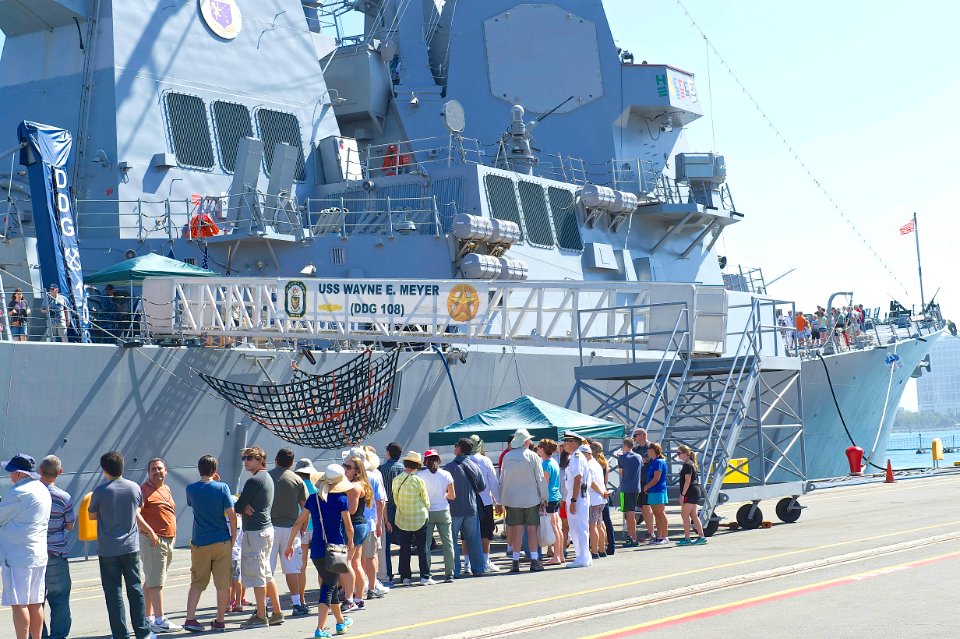 2015 Speed Festival, San Diego Fleet Week 150919-N-QC631-109