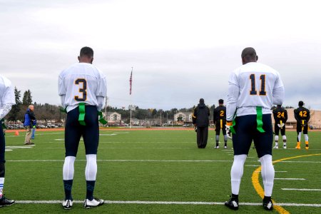 2016 17th Annual Army-Navy Flag Football Game At Joint Base Lewis-McChord 161118-N-EC099-079