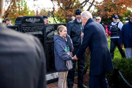 20161111-Veterans Memorial Assembly at War Memorial Plaza, New Castle, DE-1608 (30547500313) photo