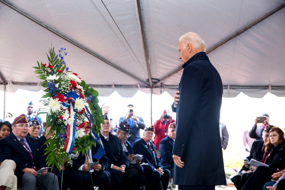 20161111-Veterans Memorial Assembly at War Memorial Plaza, New Castle, DE-2171 (30547503503)