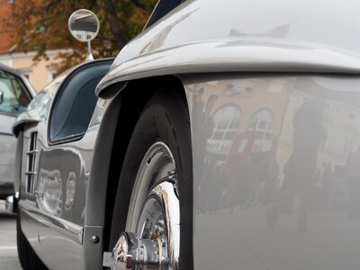 300 classic auto