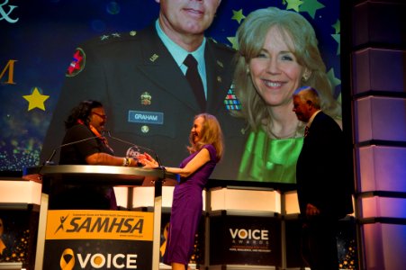 2017 SAMHSA VOICE AWARDS (37892668902) photo