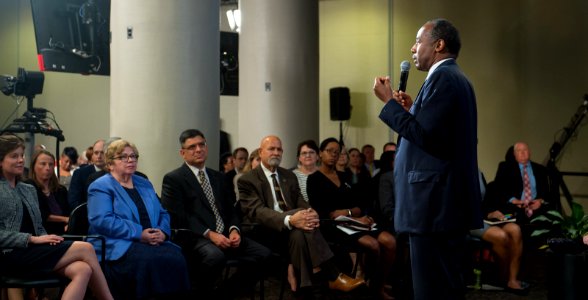 20170920-HUD-Reform-Plan-Town-Hall-SOHUD-DEPSEC-4710 (37192966622)