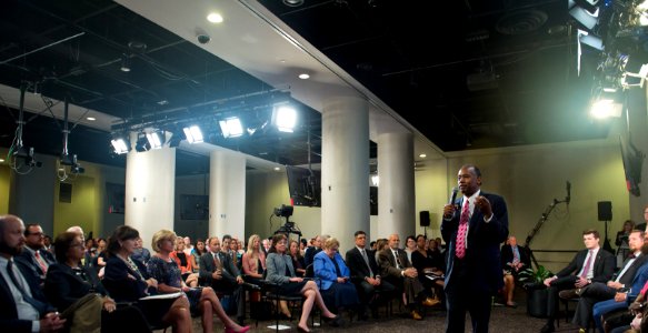20170920-HUD-Reform-Plan-Town-Hall-SOHUD-DEPSEC-4719 (37192966462)