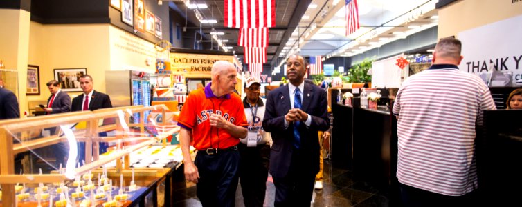 2018 Houston Hurricane Harvey Disaster Recovery Visit, Day 1 (27786932388)