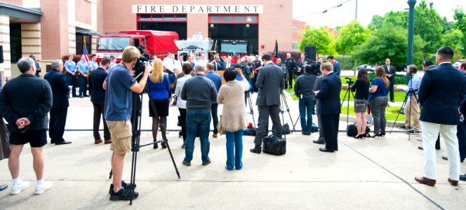 2018 Houston Hurricane Harvey Disaster Recovery Visit, Day 1 (41654998481)