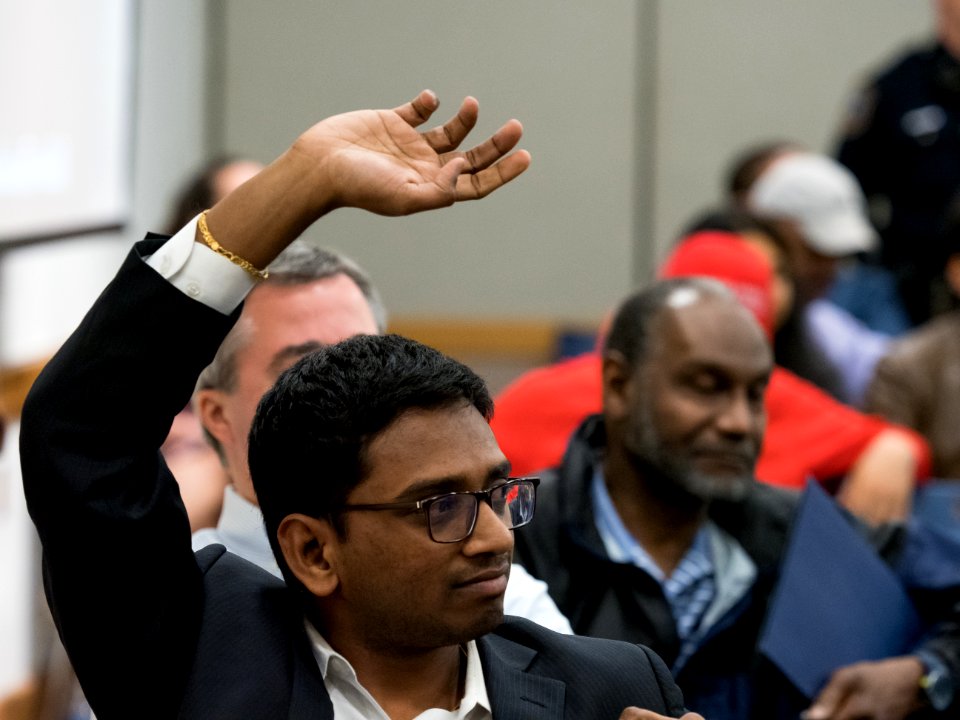 2019.4.12 Sen. Coons Town Hall (40669981543)