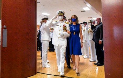 2020 Chief of Navy Reserve Change of Command 200807-N-RZ514-0045