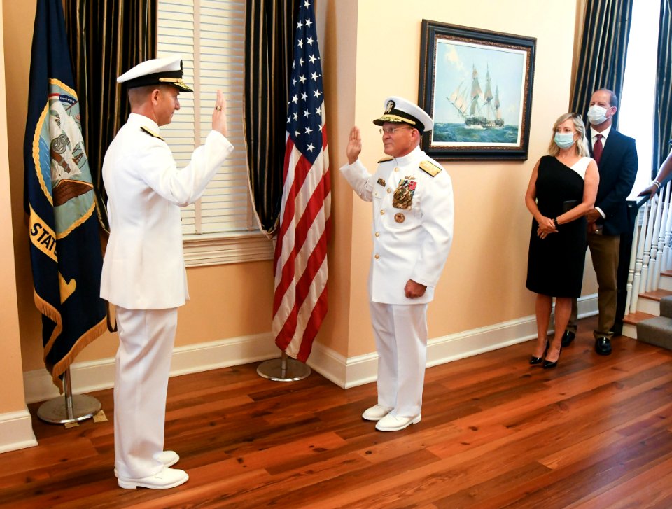 2020 Chief of Navy Reserve Change of Command 200807-N-GB595-0022
