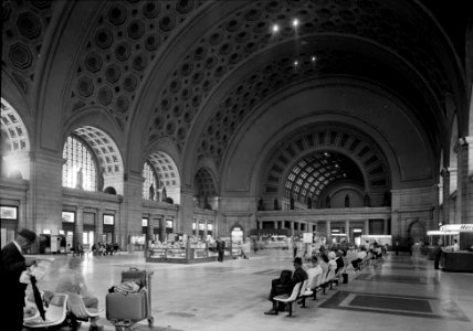 21. INTERIOR, WAITING ROOM - Union Station030030pv