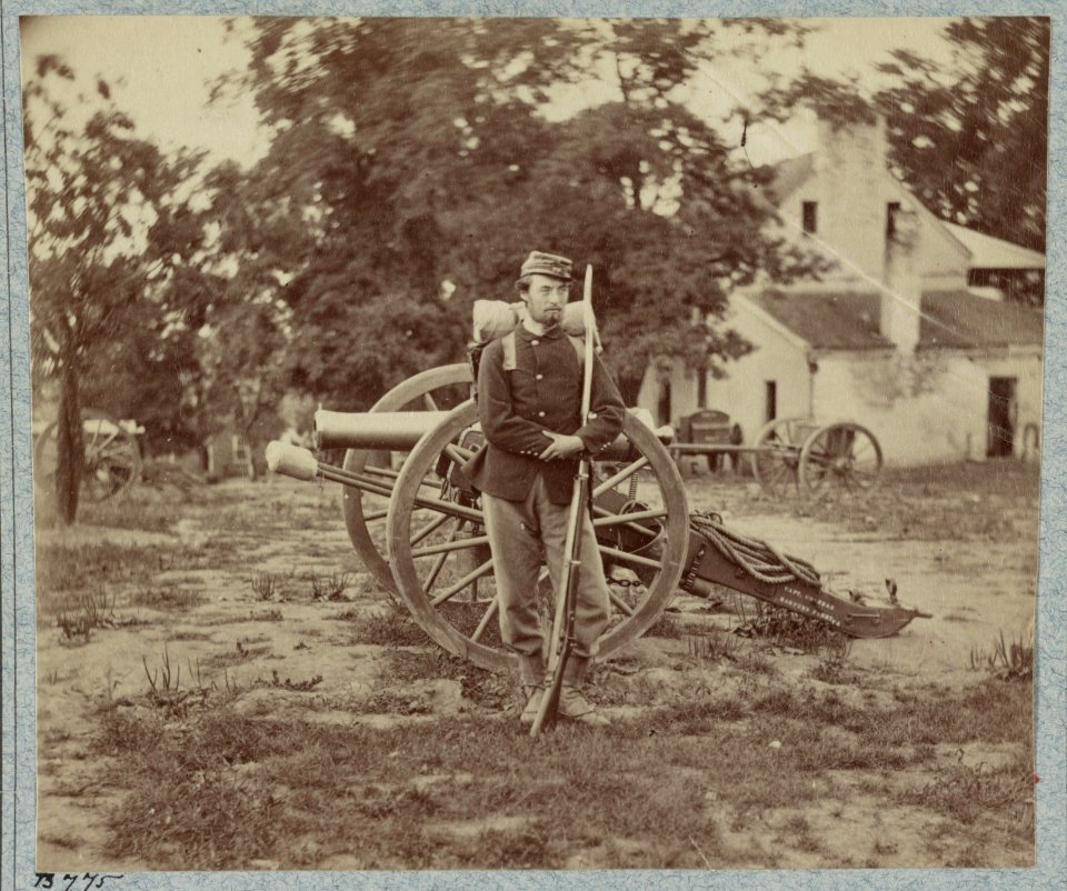22d New York State Militia near Harpers Ferry, Va., 1861 (i.e.1862) LCCN2013648442