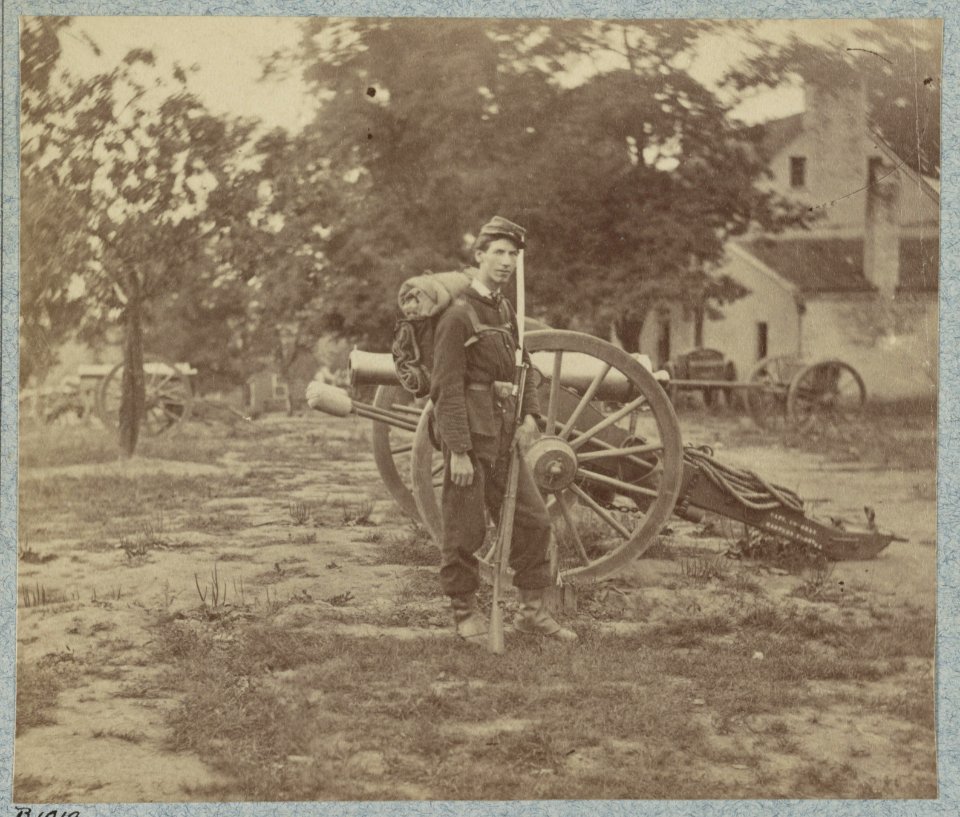 22d New York State Militia near Harpers Ferry, Va., 1861 (i.e.1862) LCCN2013648444