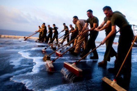 22nd MEU 140503-M-HZ646-022 (13981914757)