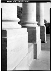 23 detail of stone column bases