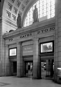 24. INTERIOR, DETAIL, ENTRANCE TO TRAIN CONCOURSE FROM WAITING ROOM - Union Station030033pv