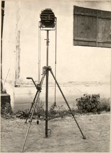 25 cm M.15 Scheinwerfer in Betriebsstellung (BildID 15472940)