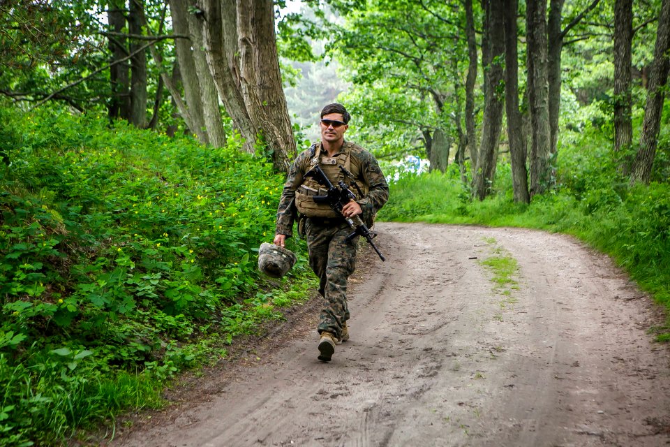 26th MEU Marines, Romanian Marines depart Nemersita, move to Kairai (41974375344)