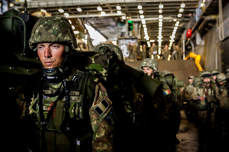 26th MEU Marines, Romanian Marines join forces during BALTOPS (41684066125)