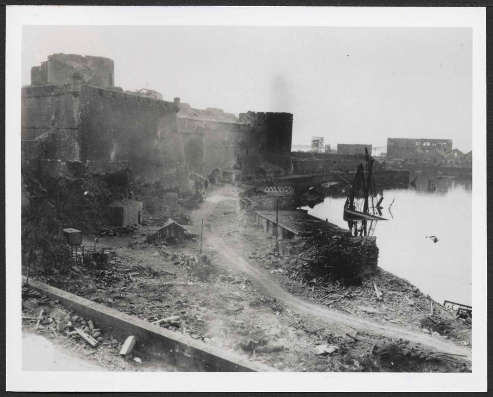 2Fi05174 Le château de Brest