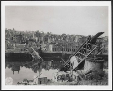 2Fi05175 Pont National