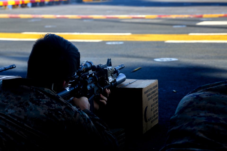 2nd LAR Conducts Live Fire Range. (28435548056)