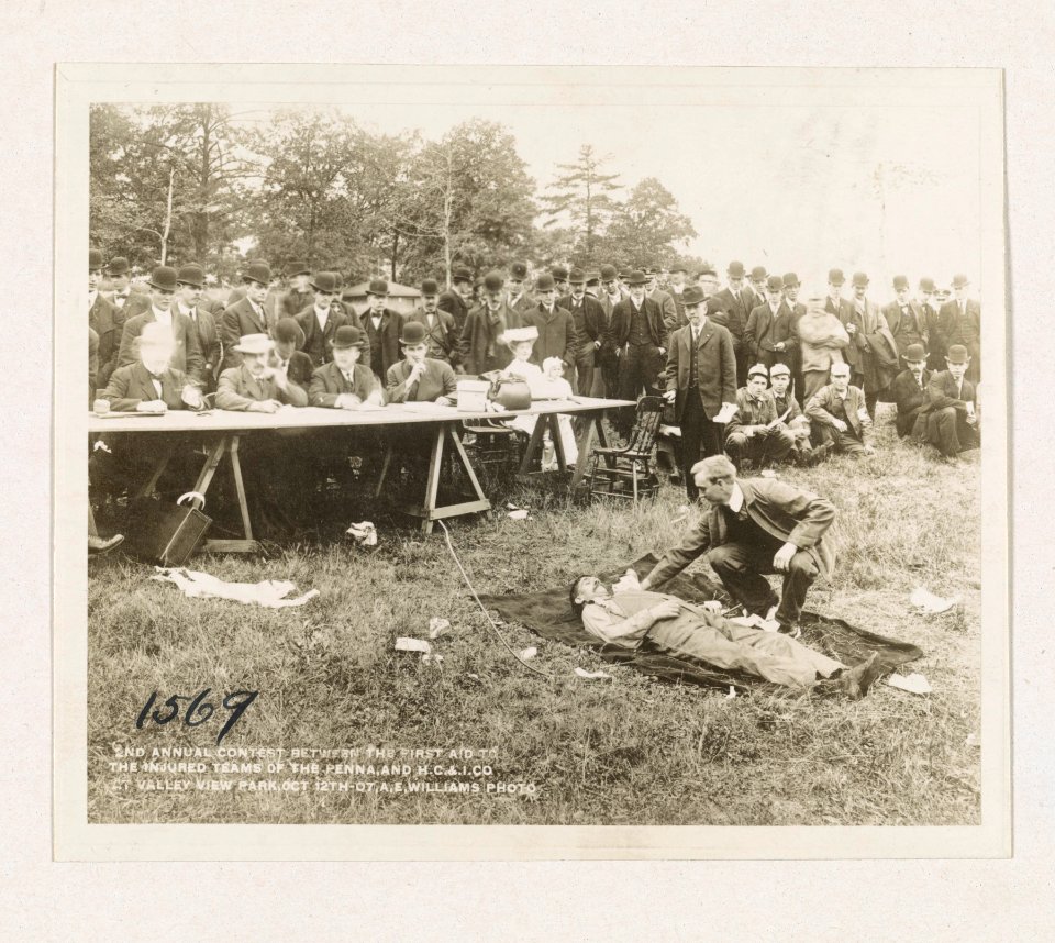 2nd annual contest between the first aid to the injured teams of the Penna. and H.C. and I. Co. At Valley View Park - - A. E. Williams, photo. LCCN2011661522