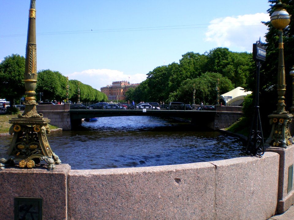 2nd Sadoviy bridge and Mihailovsky castle