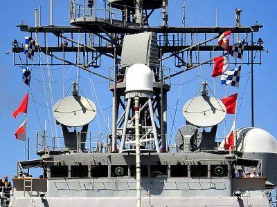 2хSPG-62 Radars CG-52 Bunker Hill 2010-04-12