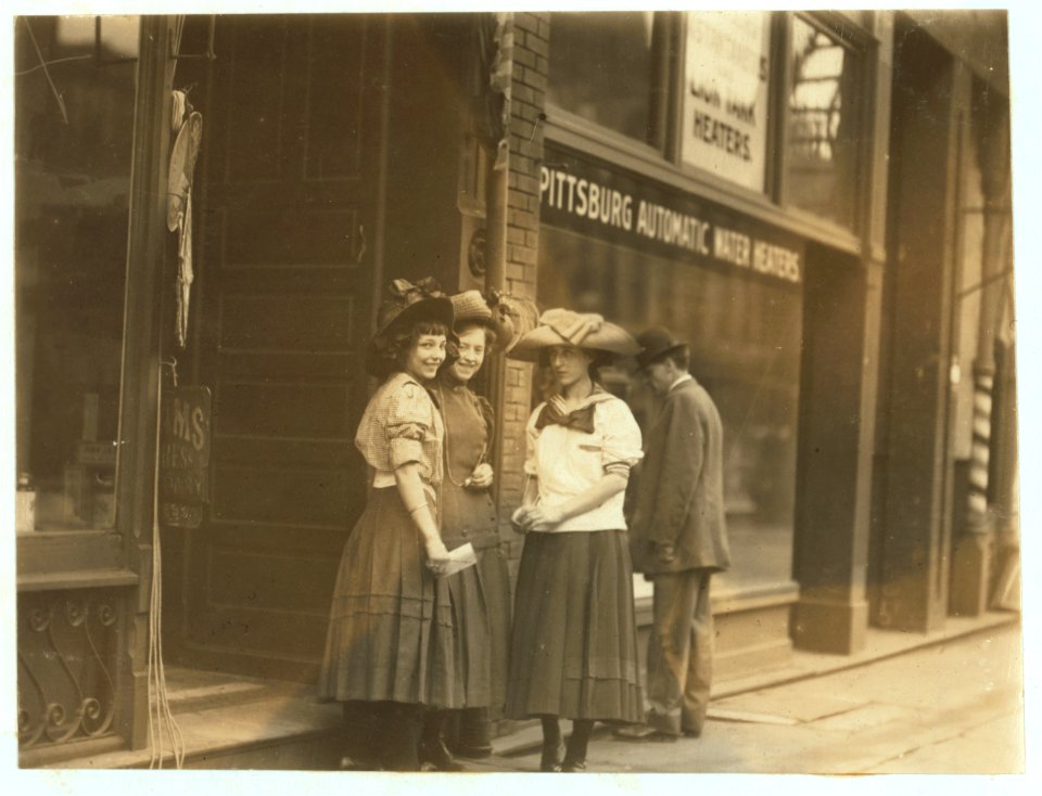3 girls working in Salvan Medicine Factory and in a Seed Store. Olive near 14th St. Noon, May 12th, 1910. LOC nclc.04655