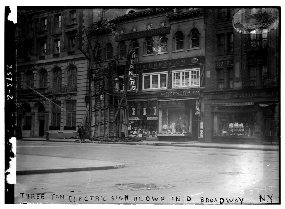 3 Ton Electric Sign Blown into Broadway, N.Y. LCCN2014690179