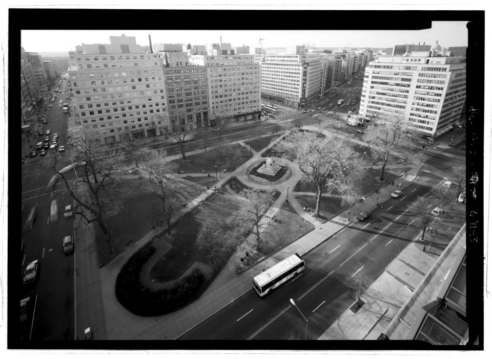 3 view of farragut square from the roof 215229pu