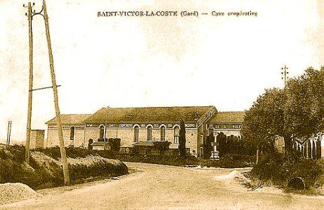 30 Cave Saint-Victor-la-Coste nouveaux bâtiments