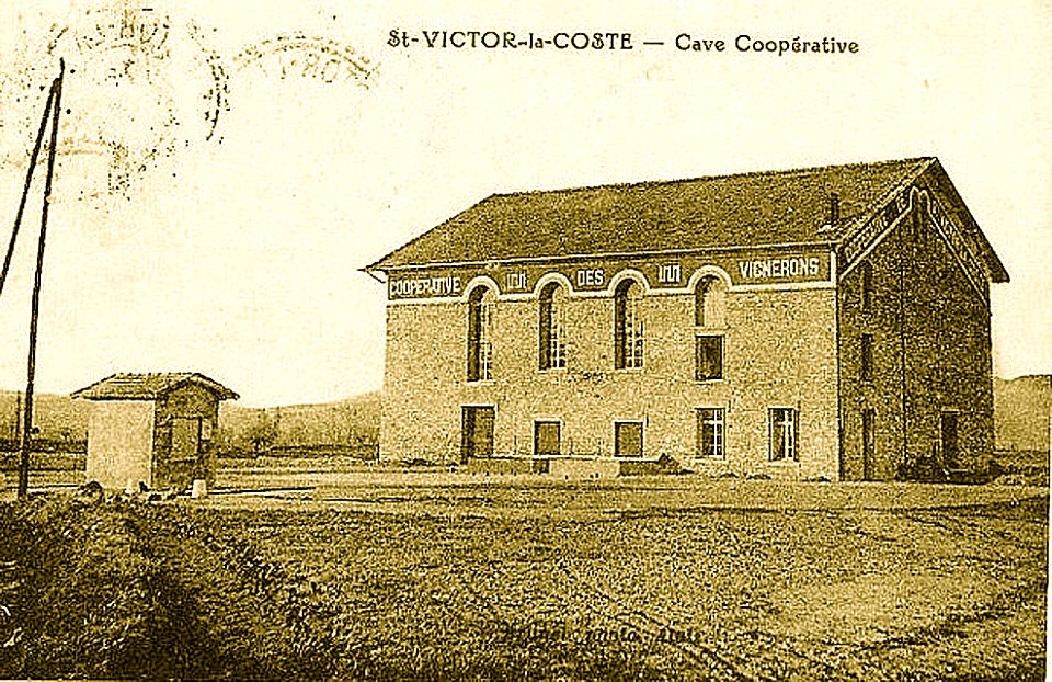 30 cave Saint-Victor-la-Coste bâtiment primitif
