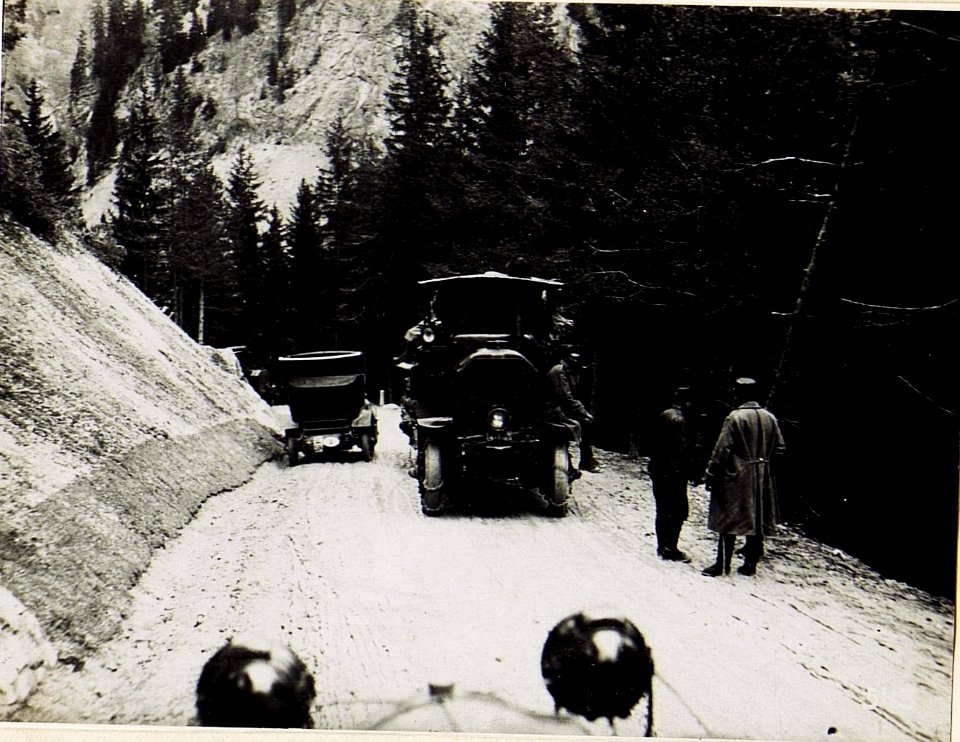 30,5cm Mörser auf der Fahrt südlich Corvara. (BildID 15582576)