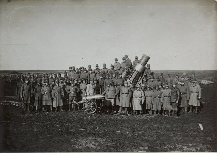 30.5 cm Mörser mit Mannschaft (BildID 15439349)