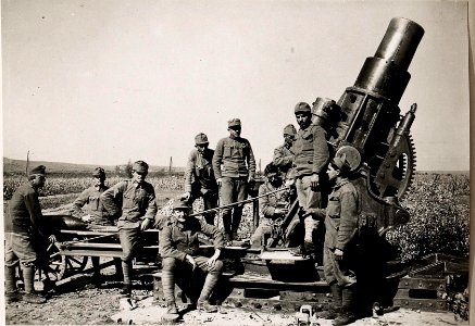 30.5 Mörser in Feuerstellung (BildID 15719652)