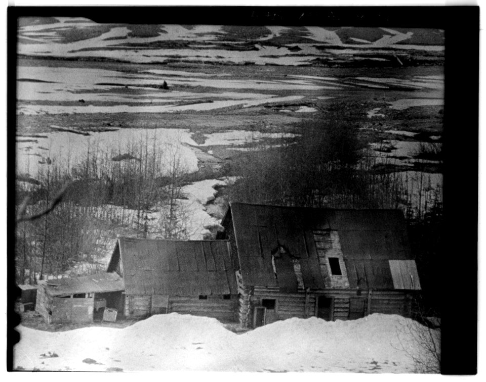 32. DALTON CACHE MAIN BUILDING, KITCHEN, NORTH SIDE (BUILDING G-H) - Dalton Trail Post, Mile 40, Haines Highway, Haines - LOC - hhh.ak0001.photos.001421p