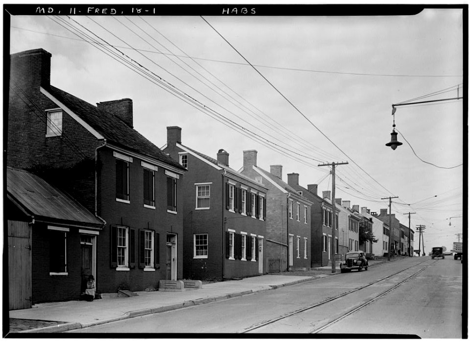 324-344 West Patrick Street (Houses), Frederick 081647pv